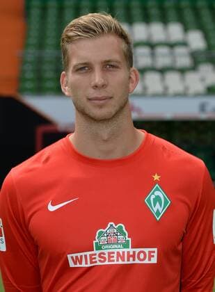 FUSSBALL 1. BUNDESLIGA SAISON 2015 2016 Teampräsentation SV Werder Bremen 10.07.2015 Torwart Felix Wiedwald (SV Werder Bremen) 