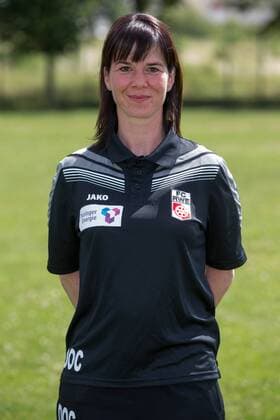 Weissensee , 100715 , Fussball 3.Liga FC Rot Weiss Erfurt Mannschaftsfoto , Portrait , Portraittermin im Bild: Ärztin Dr. Anne Wiese (Erfurt)