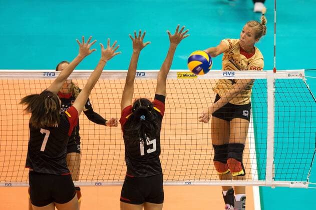 Aktuell Volleyball, GP in Sao Paulo, Deutschland - Thailand 2015 FIVB Volleyball World Grand Prix SAO PAULO, Brazil - 10 07 2015: 2015 FIVB VOLLEYBALL WORLD GRAND PRIX - Margareta Kozuch Germany during match between Germany-Thailand, valid for the 2015 FIVB Volleyball World Grand Prix, held at the Ibirapuera Gymnasium. (Photo: Marcelo Machado de Melo FotoArena)  MarceloxMachadoxdexMelo