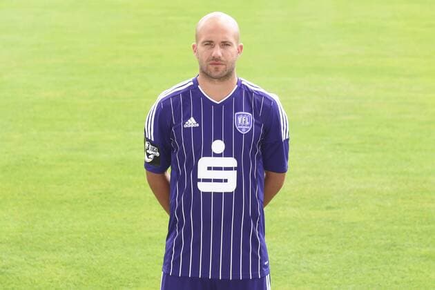 Osnabrueck, Deutschland 10. Juli 2015: Porträttermin 2015 2016 - VfL Osnabrück VfL Osnabrueck Sofien Chahed (Osnabrueck) st