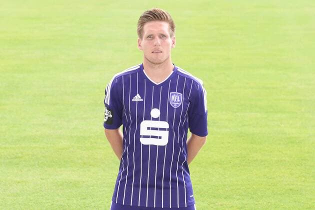 Osnabrueck, Deutschland 10. Juli 2015: Porträttermin 2015 2016 - VfL Osnabrück VfL Osnabrueck Michael Hohnstedt (Osnabrueck) st