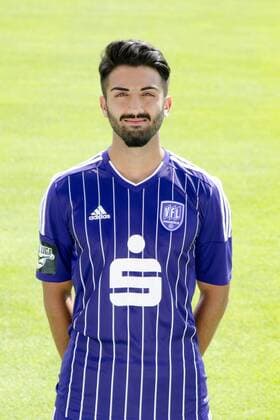 Osnabrueck, Deutschland 10. Juli 2015: Porträttermin 2015 2016 - VfL Osnabrück VfL Osnabrueck Deniz Taskesen (Osnabrueck) bk