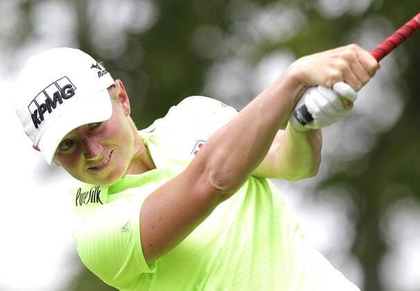 Aktuell Golf, Damen, US Open Stacy Lewis hits her tee shot on the second hole in the final round of the LPGA Golf Damen U.S. Women s Open Championship at Lancaster Country Club in Lancaster, PA on July 12, 2015.  NYP20150712103 JOHNxANGELILLO