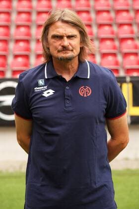 STEPHAN KUHNERT PORTRAETTERMIN 2015 16 PORTRAET MAINZ 05 1. BUNDESLIGA MAINZ 