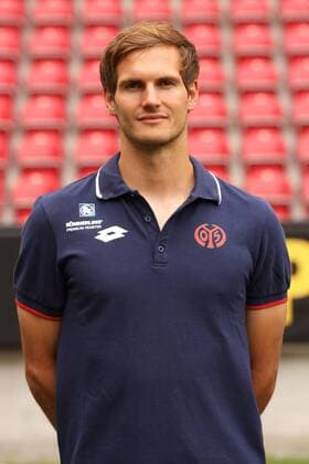 JONAS GRUENEWALD PORTRAETTERMIN 2015 16 PORTRAET MAINZ 05 1. BUNDESLIGA MAINZ 
