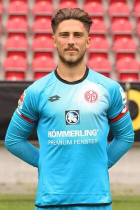 JANNIK HUTH PORTRAETTERMIN 2015 16 PORTRAET MAINZ 05 1. BUNDESLIGA MAINZ 