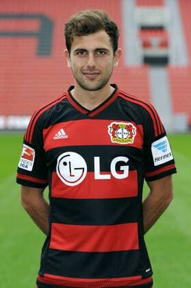 Fussball, Bundesliga, Deutschland, Herren, Porträttermin Saison 2015 2016; Bayer Leverkusen: Admir Mehmedi (Leverkusen). Einzelbild, Portrait, Porträt.