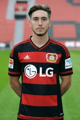 Fussball, Bundesliga, Deutschland, Herren, Porträttermin Saison 2015 2016; Bayer Leverkusen: Marlon Frey (Leverkusen). Einzelbild, Portrait, Porträt.