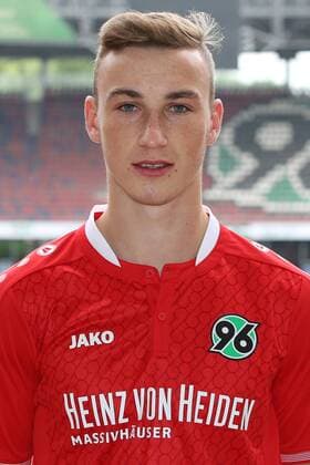 13.07.2015, Hannover Fussball, Fußball, Bundesliga Saison 2015-2016, Hannover 96, HDI Arena, Portrait Mike-Steven Bähre