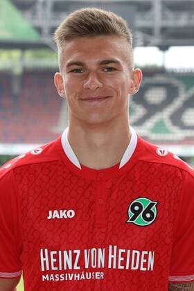 13.07.2015, Hannover Fussball, Fußball, Bundesliga Saison 2015-2016, Hannover 96, HDI Arena, Portrait Tim Dierßen