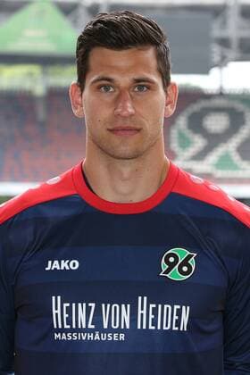 13.07.2015, Hannover Fussball, Fußball, Bundesliga Saison 2015-2016, Hannover 96, HDI Arena, Portrait Torwart Philipp Tschauner
