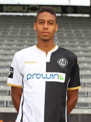 Aktuell Fußball, 3. Liga, VfR Aalen Porträttermin Aalen Ruben Reisig ( VfR Aalen ) VfR Aalen, Portraettermin 2015 2016, Portraet,14.07.2015, Copyright: Langerx xEibner-Pressefoto EP_HLR