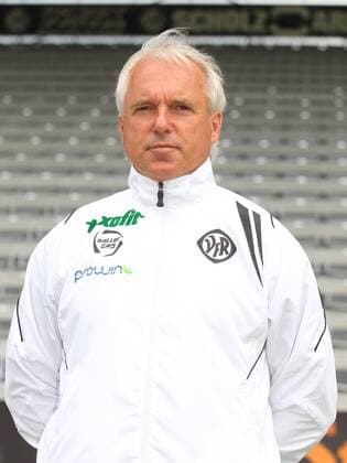 Aktuell Fußball, 3. Liga, VfR Aalen Porträttermin Aalen Trainer Peter Vollmann ( VfR Aalen ) VfR Aalen, Portraettermin 2015 2016, Portraet,14.07.2015, Copyright: Langerx xEibner-Pressefoto EP_HLR