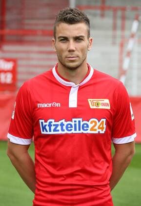 Dennis Daube Einzelbild Portrait Portraet Porträt Hochformat Oberkoerper Oberkörper Fußball Fussball zweite 2. Bundesliga Fototermin Porträttermin DFL 2015 2016 Saison 2015 2016 15.07.2015 1. FC Union Berlin Stadion an der Alten Foersterei Försterei