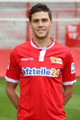 Benjamin Kessel Einzelbild Portrait Portraet Porträt Hochformat Oberkoerper Oberkörper Fußball Fussball zweite 2. Bundesliga Fototermin Porträttermin DFL 2015 2016 Saison 2015 2016 15.07.2015 1. FC Union Berlin Stadion an der Alten Foersterei Försterei