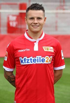 Christopher Quiring Einzelbild Portrait Portraet Porträt Hochformat Oberkoerper Oberkörper Fußball Fussball zweite 2. Bundesliga Fototermin Porträttermin DFL 2015 2016 Saison 2015 2016 15.07.2015 1. FC Union Berlin Stadion an der Alten Foersterei Försterei