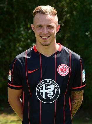 15.07.2015, xjhx, Fussball 1.Bundesliga, Eintracht Frankfurt Portraittermin 2015 2016, v.l. Sonny Kittel (Eintracht Frankfurt)