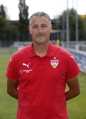 Trainer Jürgen Kramny . Fototermin VfB Stuttgart 2 2015-2016 . Stuttgart, GER, 15.07.2015 ,Fussball 3. Liga 2015 2016.
