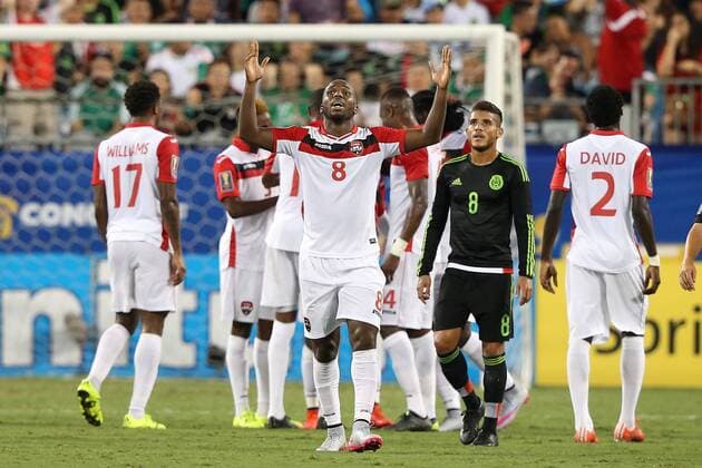 Aktuell Fußball, Gold Cup, Mexiko - Trinidad und Tobago 15 July 2015: Khaleem Hyland (TRI) (8) looks skyward after his team had take a 3-2 lead. The Mexico Men s national team Nationalteam played the Trinidad & Tobago Men s National Team at Bank of America Stadium in Charlotte, NC in a 2015 CONCACAF Gold Cup Group C match. The game ended in a 4-4 tie. SOCCER: JUL 15 CONCACAF Gold Cup - Group Stage - Mexico v Trinidad Icon918150715228 EDITORIAL USE ONLY