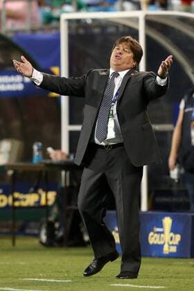 15 July 2015: Mexico head coach Miguel Herrera (MEX). The Mexico Men s national team Nationalteam played the Trinidad & Tobago Men s National Team at Bank of America Stadium in Charlotte, NC in a 2015 CONCACAF Gold Cup Group C match. The game ended in a 4-4 tie. SOCCER: JUL 15 CONCACAF Gold Cup - Group Stage - Mexico v Trinidad Icon918150715229 EDITORIAL USE ONLY
