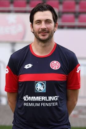 Aktuell Fußball, 3. Liga, Porträttermin 1. FSV Mainz 05 II SANDRO SCHWARZ 1. FSV MAINZ 05 U23 3.LIGA PORTTRAETTERMIN 2015 16 PORTRAET MAINZ 