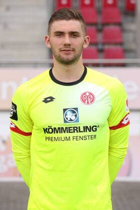 Aktuell Fußball, 3. Liga, Porträttermin 1. FSV Mainz 05 II LUKAS WATKOWIAK 1. FSV MAINZ 05 U23 3.LIGA PORTTRAETTERMIN 2015 16 PORTRAET MAINZ 