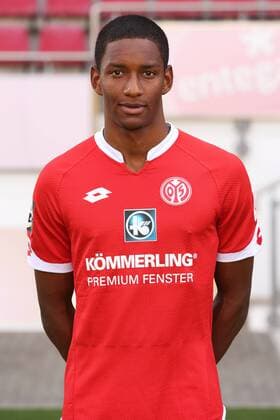 Aktuell Fußball, 3. Liga, Porträttermin 1. FSV Mainz 05 II CHARMAINE HAEUSL 1. FSV MAINZ 05 U23 3.LIGA PORTTRAETTERMIN 2015 16 PORTRAET MAINZ 