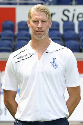 Fussball, 2. Bundesliga, Deutschland, Herren, Porträttermin Saison 2015 2016, MSV Duisburg: Torwarttrainer Sven Beuckert (MSV). Einzelbild, Portrait, Porträt.