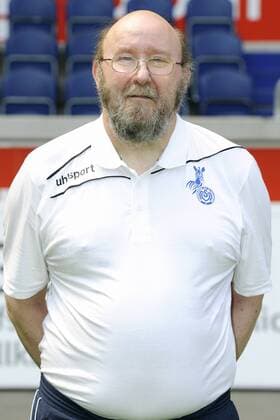 Fussball, 2. Bundesliga, Deutschland, Herren, Porträttermin Saison 2015 2016, MSV Duisburg: Zeugwart Peter Lindner (MSV). Einzelbild, Portrait, Porträt.