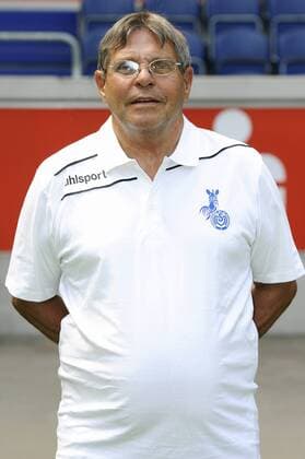 Fussball, 2. Bundesliga, Deutschland, Herren, Porträttermin Saison 2015 2016, MSV Duisburg: Zeugwart Manni Piwonski (MSV). Einzelbild, Portrait, Porträt.