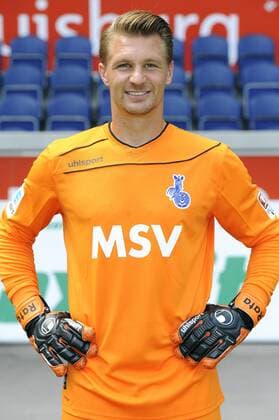 Fussball, 2. Bundesliga, Deutschland, Herren, Porträttermin Saison 2015 2016, MSV Duisburg: Michael Ratajczak (MSV). Einzelbild, Portrait, Porträt.