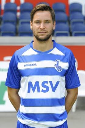 Fussball, 2. Bundesliga, Deutschland, Herren, Porträttermin Saison 2015 2016, MSV Duisburg: Matthias Kühne (MSV). Einzelbild, Portrait, Porträt.