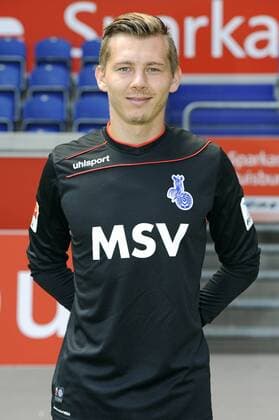 Fussball, 2. Bundesliga, Deutschland, Herren, Porträttermin Saison 2015 2016, MSV Duisburg: Maurice Schumacher (MSV). Einzelbild, Portrait, Porträt.