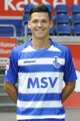 Fussball, 2. Bundesliga, Deutschland, Herren, Porträttermin Saison 2015 2016, MSV Duisburg: Dominik Behr (MSV). Einzelbild, Portrait, Porträt.