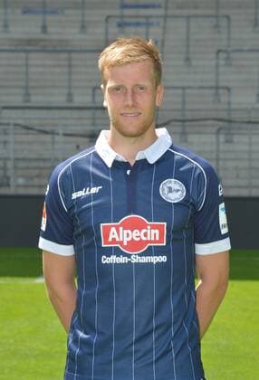 16.07.2015, Fussball, 2. LIGA, Saison 2015 2016, SCHÜCO-ARENA, BIELEFELD DSC ARMINIA BIELEFELD, PORTRAITTERMIN 2015 2016 Brian Behrendt (Arminia Bielefeld), Portrait, Aktion, Einzelbild, Hoch