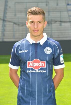 16.07.2015, Fussball, 2. LIGA, Saison 2015 2016, SCHÜCO-ARENA, BIELEFELD DSC ARMINIA BIELEFELD, PORTRAITTERMIN 2015 2016 Bashkim Renneke (Arminia Bielefeld), Portrait, Aktion, Einzelbild, Hoch
