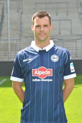 16.07.2015, Fussball, 2. LIGA, Saison 2015 2016, SCHÜCO-ARENA, BIELEFELD DSC ARMINIA BIELEFELD, PORTRAITTERMIN 2015 2016 Koen van der Biezen (Arminia Bielefeld), Portrait, Aktion, Einzelbild, Hoch