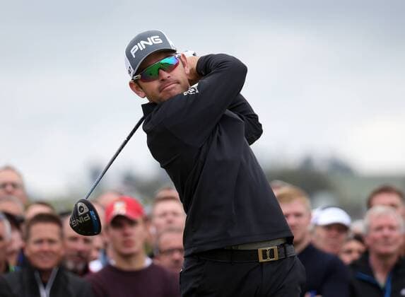 Aktuell Golf - The 144th Open Championship South African Louis Oosthuizen tees off on the 2nd tee on the first day of the 144th Open Championship, St.Andrews, Scotland on July 16, 2015.  LON2015071608 HUGOxPHILPOTT