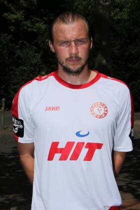 Fototermin des SC Fortuna Köln ( Dritte Liga ) am Donnerstag, 16. Juli 2015, im Südstadion Köln. Tobias Fink Fortuna Köln Porträttermin 2015 2016