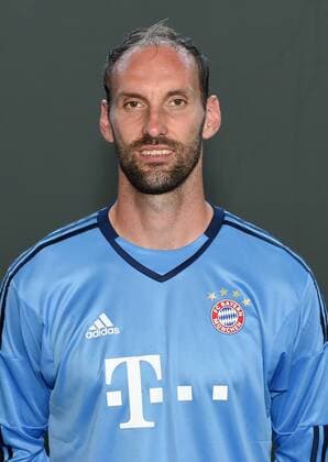 Aktuell Fußball, 1. BL, FC Bayern München Porträttermin FUSSBALL 1. BUNDESLIGA SAISON 2015 2016 Fototermin beim FC Bayern Muenchen 16.07.2015 Torwart Tom Starke (FC Bayern Muenchen) Foto: Pressefoto ULMER Axel Grundler xxNOxMODELxRELEASExx 