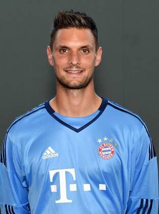 Aktuell Fußball, 1. BL, FC Bayern München Porträttermin FUSSBALL 1. BUNDESLIGA SAISON 2015 2016 Fototermin beim FC Bayern Muenchen 16.07.2015 Torwart Sven Ulreich (FC Bayern Muenchen) Foto: Pressefoto ULMER Axel Grundler xxNOxMODELxRELEASExx 
