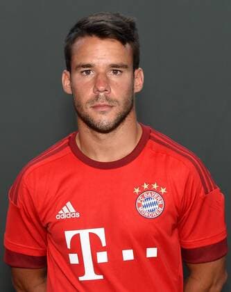 Aktuell Fußball, 1. BL, FC Bayern München Porträttermin FUSSBALL 1. BUNDESLIGA SAISON 2015 2016 Fototermin beim FC Bayern Muenchen 16.07.2015 Juan Bernat (FC Bayern Muenchen) Foto: Pressefoto ULMER Axel Grundler xxNOxMODELxRELEASExx 