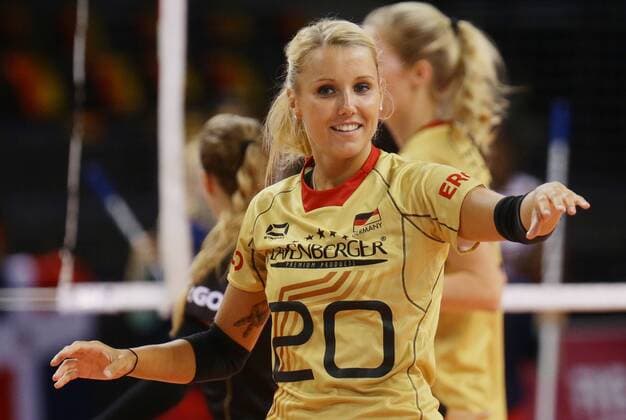 Stuttgart , Volleyball World Grand Prix Deutschland vs. Dominikanische Republik , Mareen Apitz