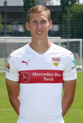 Stuttgart, Fußball 1. Bundesliga VfB Stuttgart Saison 2015 2016 Fototermin: Florian Klein