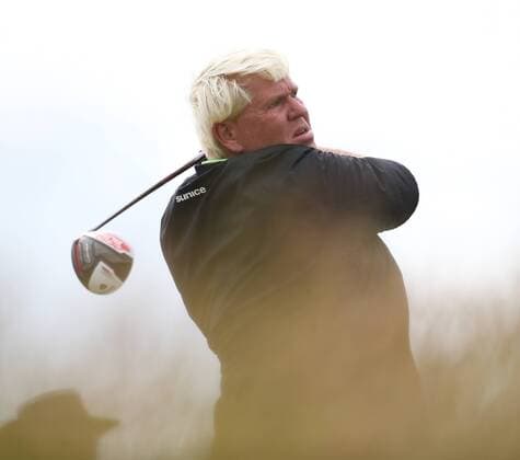 Aktuell Golf - The 144th Open Championship American John Daly tees off on the 4th hole on the second day of the 144th Open Championship, St.Andrews on July 16, 2015.  LON2015071711 HUGOxPHILPOTT