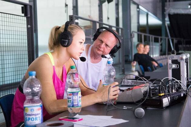 Stuttgart Louisa Lippmann 11 (Deutschland Germany) als Expertin bei Sport1 FIVB World Grand Prix 2015 in Stuttgart: Deutschland gegen Tuerkei Volleyball, FIVB World Grand Prix, Laenderspiel, Nationalmannschaft, Schmetterlinge, Stuttgart, Porsche-Arena, Damen, Frauen, female, Deutschland, Dominikanische Republik, Serbien, Tuerkei, DVV, FIVB, Deutscher Volleyball Verband Copyright: Wuechner Eibner-Pressefoto EP_NWR