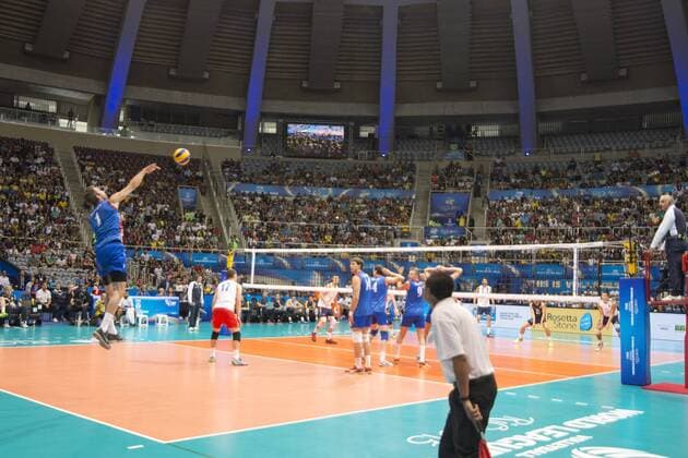 Volei USA x Servia RIO DE JANEIRO, Brazil - 18 07 2015: VOLEI USA X SERBIA - Nikola Kovacevic in the sack for USA Volleyball x Servia by the semi-final of the World Volleyball League in Maracan?zinho. This game is part of the Rio2016 Olympic test event in Rio de Janeiro (Photo: Celso Pupo FotoArena).  CelsoxPupo