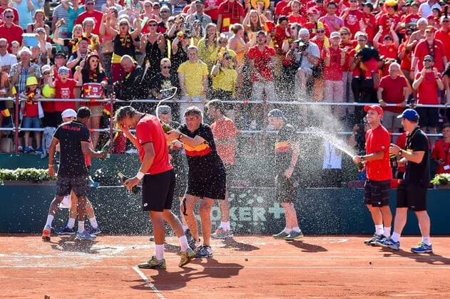 - MIDDELKERKE, BELGIUM: Belgian Ruben Bemelmans and Belgian Steve Darcis celebrate after winning the Davis Cup quarter final World Group meeting between Belgium and Canada, Saturday 18 July 2015 in Middelkerke. LUCxCLAESSEN  x04666997x