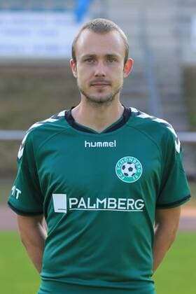 Schönberg, 16. Juli 2015 Fußball, Saison 2015 2016, Regionalliga Nordost, Offizieller Fototermin FC Schönberg 95: Maximilian Rausch (FC Schönberg 95, 8)