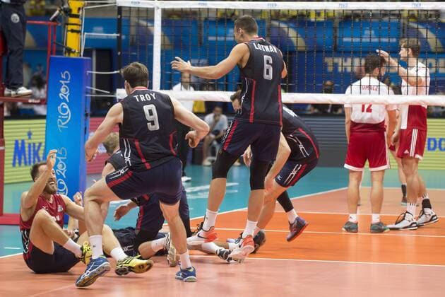 Volei USA x Polonia RIO DE JANEIRO, Brazil - 07 19 2015: VOLLEYBALL USA X POLAND - American team celebrates third place in USA x Poland by the third place at the World Volleyball League in Maracan?zinho Gymnasium. (Photo: Celso Pupo FotoArena)  CelsoxPupo